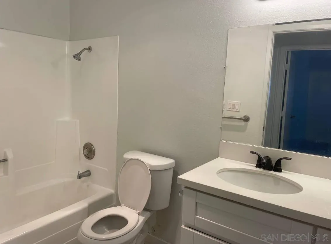 702 R Avenue National City, CA 91950 - Photo 10 of 10