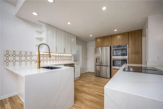 $539,900 | 2118 Northwest 81 Court, Kansas City, MO 64151