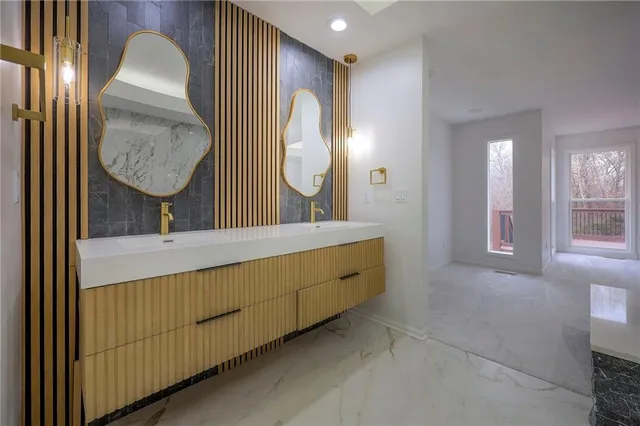 $539,900 | 2118 Northwest 81 Court, Kansas City, MO 64151