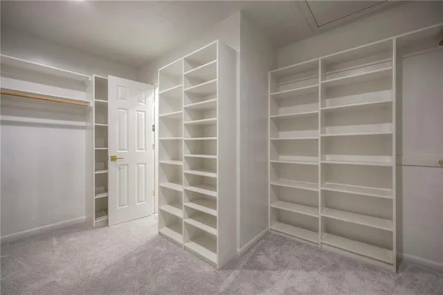 $539,900 | 2118 Northwest 81 Court, Kansas City, MO 64151