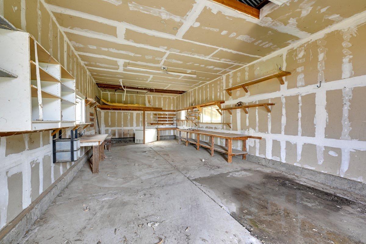 3421 County Road 88C Dunnigan, CA 95937 - Photo 16 of 22 a view of an empty room with windows