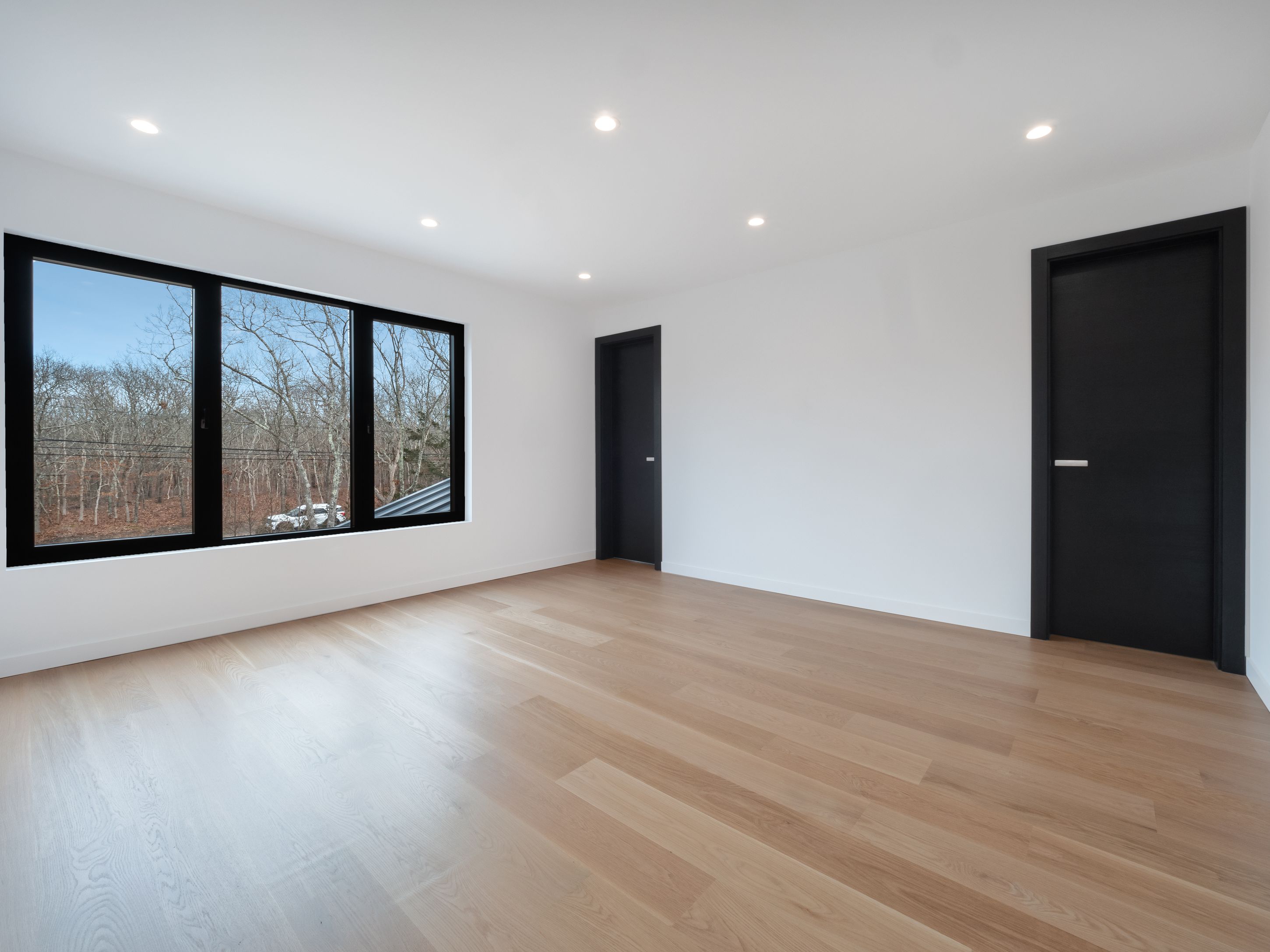 406 Toppings Path Sagaponack, NY 11932 - Photo 12 of 21 Guest Bedroom Ensuite