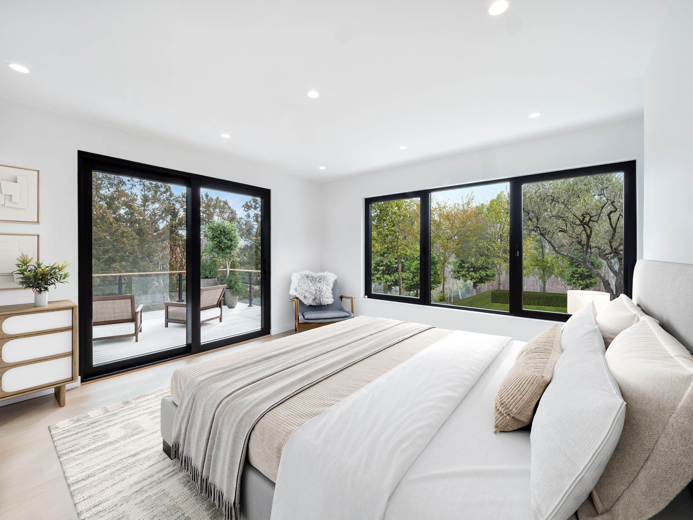 406 Toppings Path Sagaponack, NY 11932 - Photo 4 of 21 Primary Bedroom