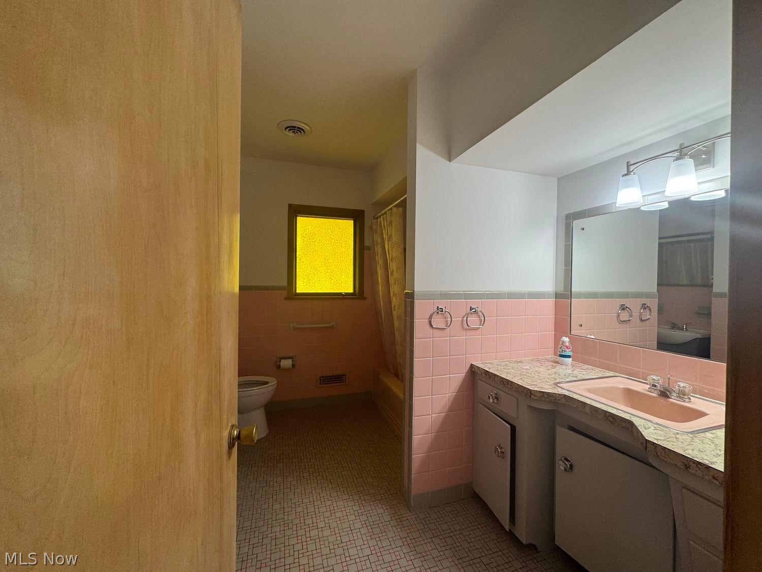 7726 York Road Cleveland, OH 44130 - Photo 24 of 34
