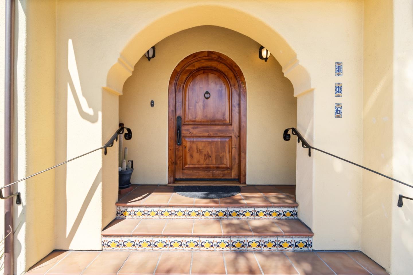 116 Monterey Street Santa Cruz, CA 95060 - Photo 16 of 61 a view of entrance