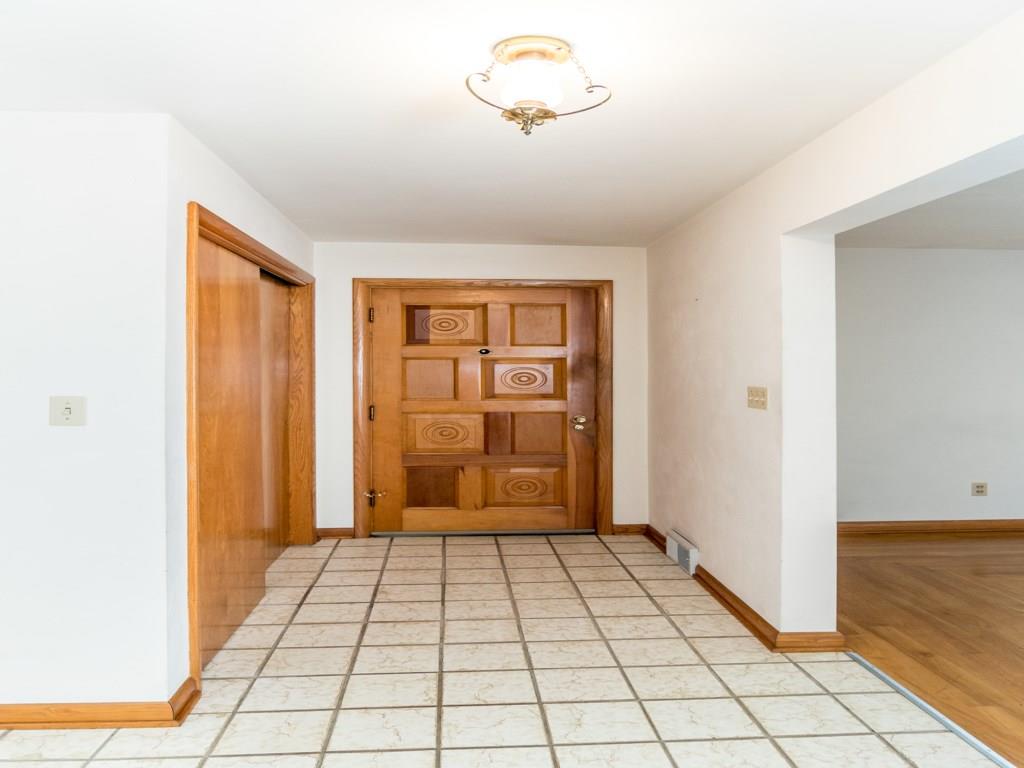 219 North Road Butler, PA 16001 - Photo 2 of 24