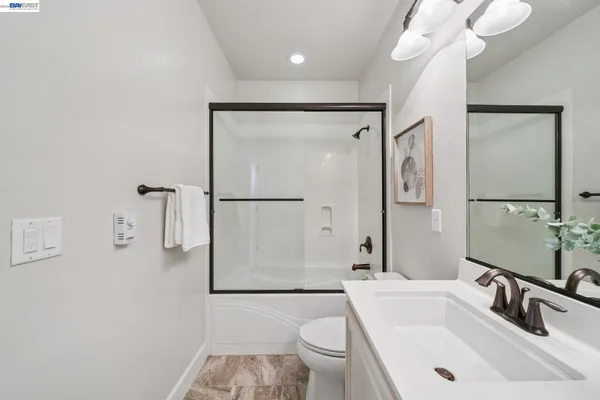 a view of a room with an empty space