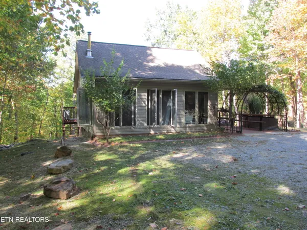 $399,900 | 1042 Old Oliver Road, Walland, TN 37886