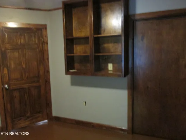 $489,900 | 1042 Old Oliver Road, Walland, TN 37886