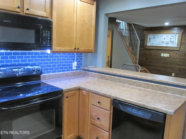 $489,900 | 1042 Old Oliver Road, Walland, TN 37886