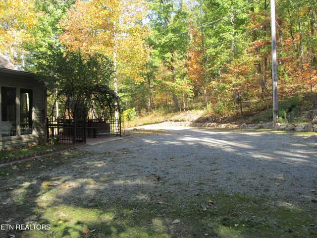 $489,900 | 1042 Old Oliver Road, Walland, TN 37886