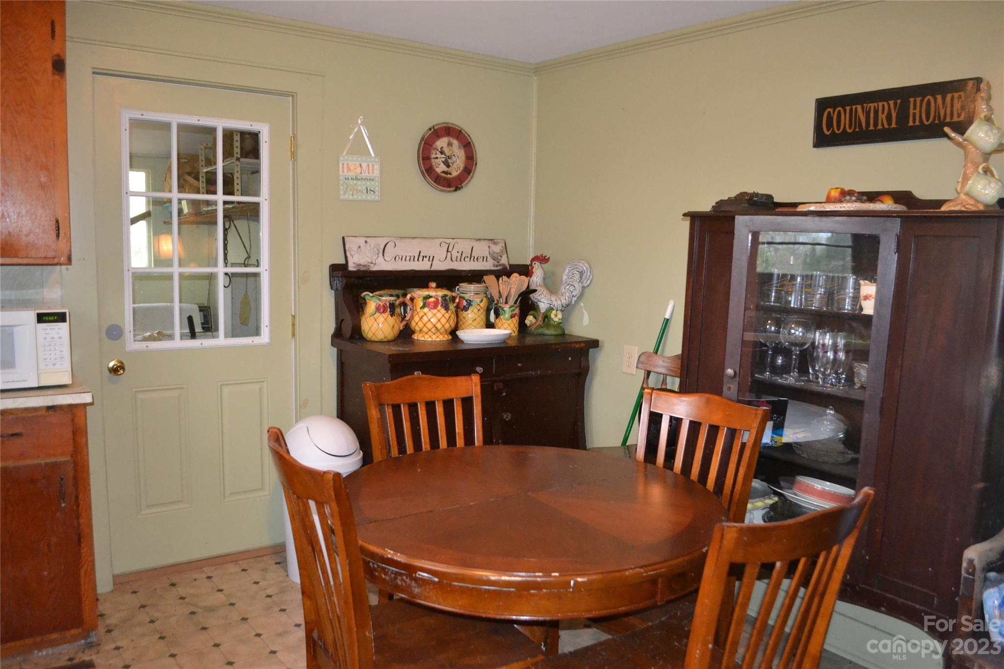 147 Gabriel Street Rutherfordton, NC 28139 - Photo 16 of 29 a view of a dining room with furniture