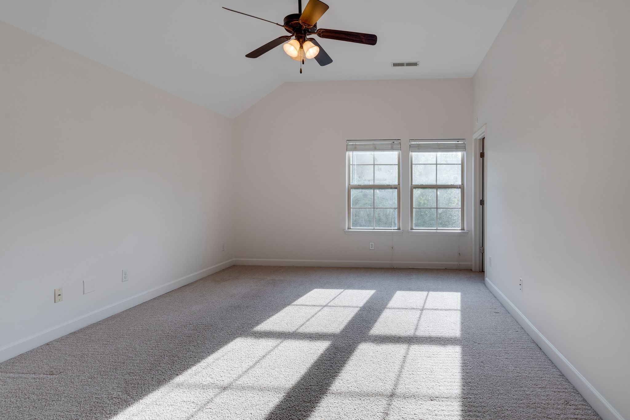 976 Legacy Park Road Mount Juliet, TN 37122 - Photo 21 of 33 Large bonus room or 4th BEDROOM complete with ceiling fan and walk-in closet - front right in layout