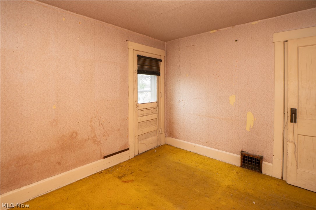 815 Broad Avenue Northwest Canton, OH 44708 - Photo 25 of 37 Bedroom 3