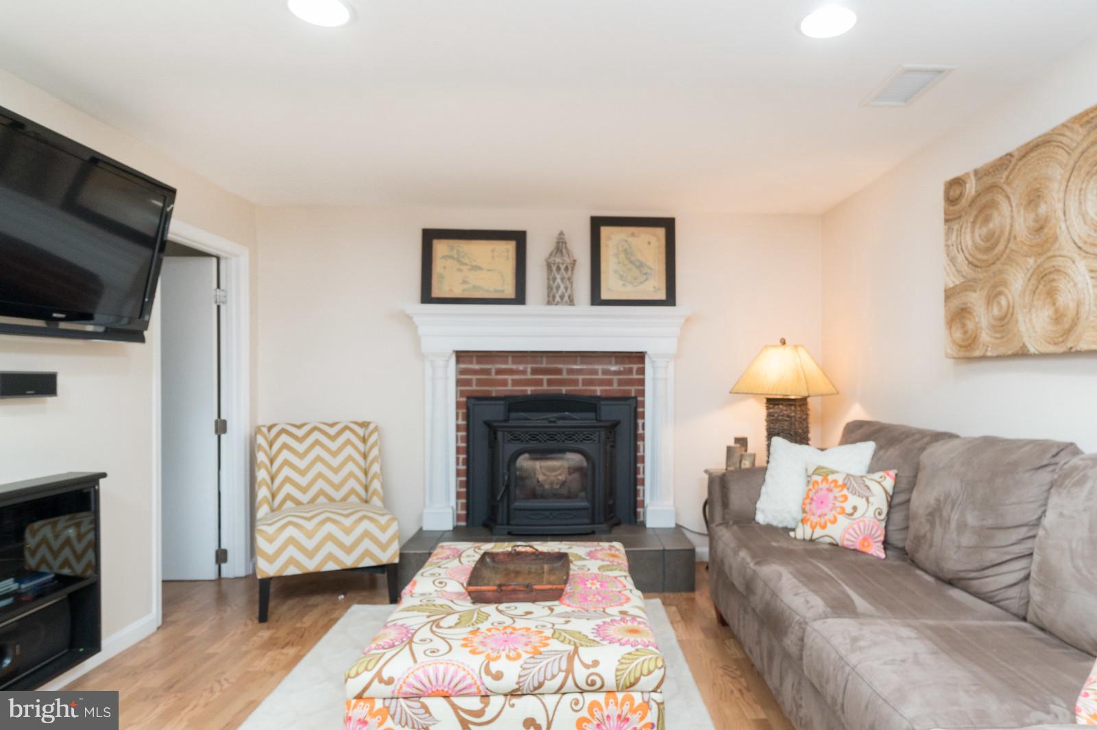 4415 Wynn Road Baltimore, MD 21236 - Photo 18 of 26 Family Room