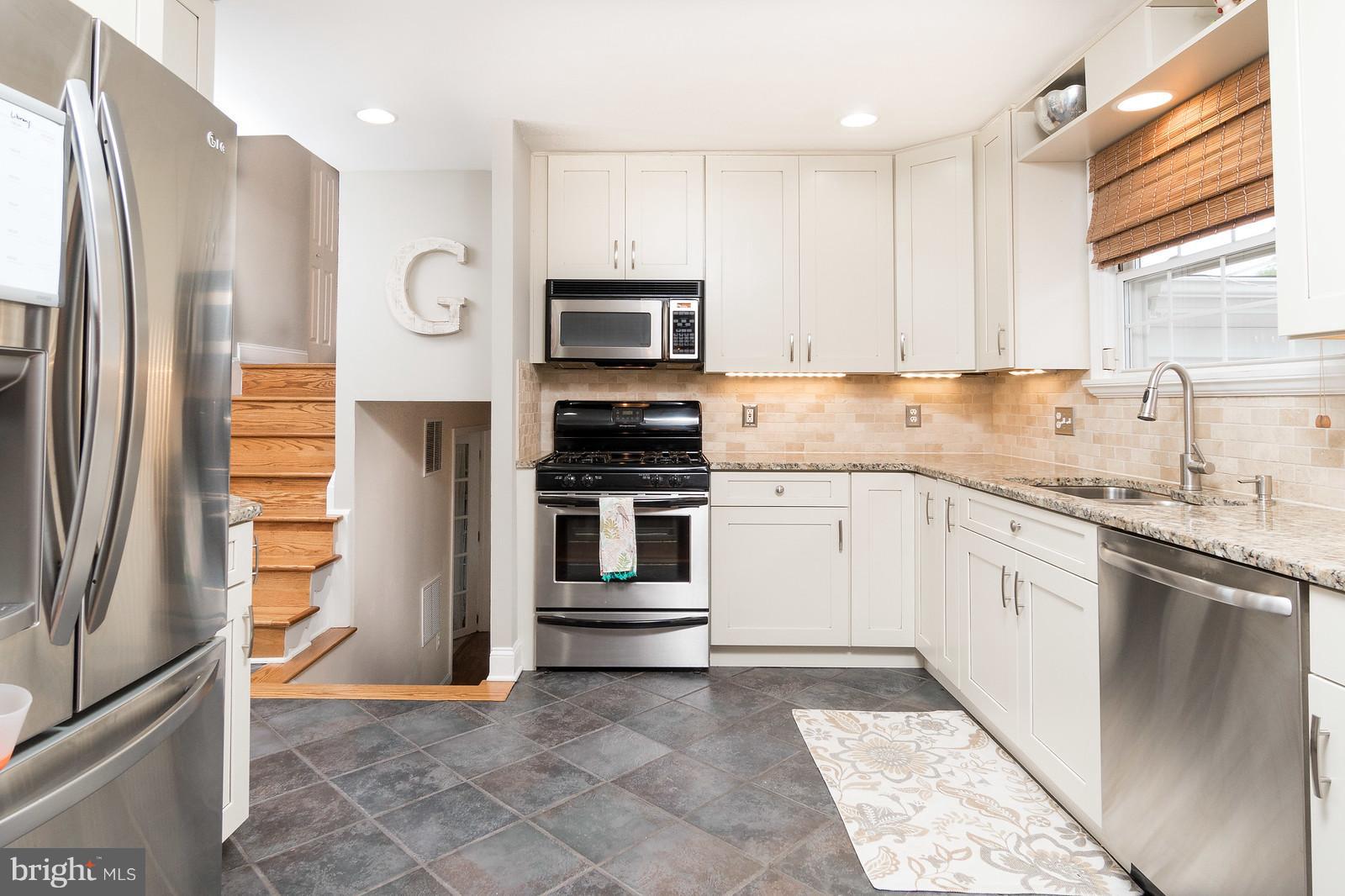 4415 Wynn Road Baltimore, MD 21236 - Photo 8 of 26 Kitchen