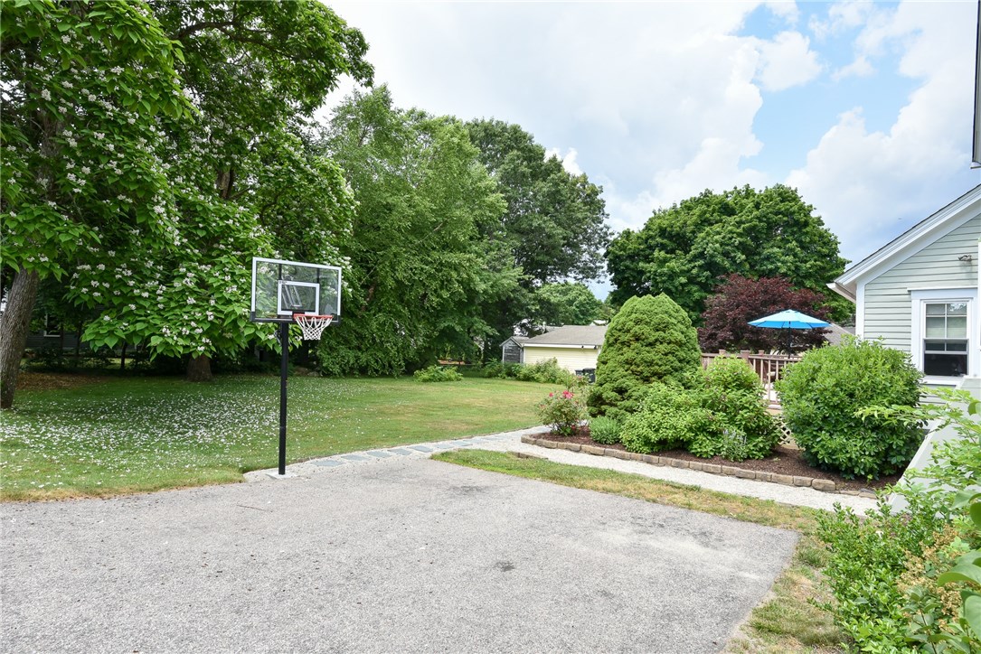 360 Ten Rod Road North Kingstown, RI 02852 - Photo 11 of 38