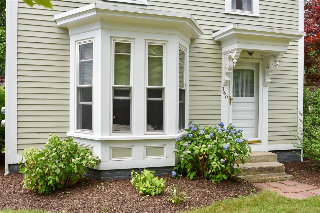 360 Ten Rod Road North Kingstown, RI 02852 - Photo 3 of 38