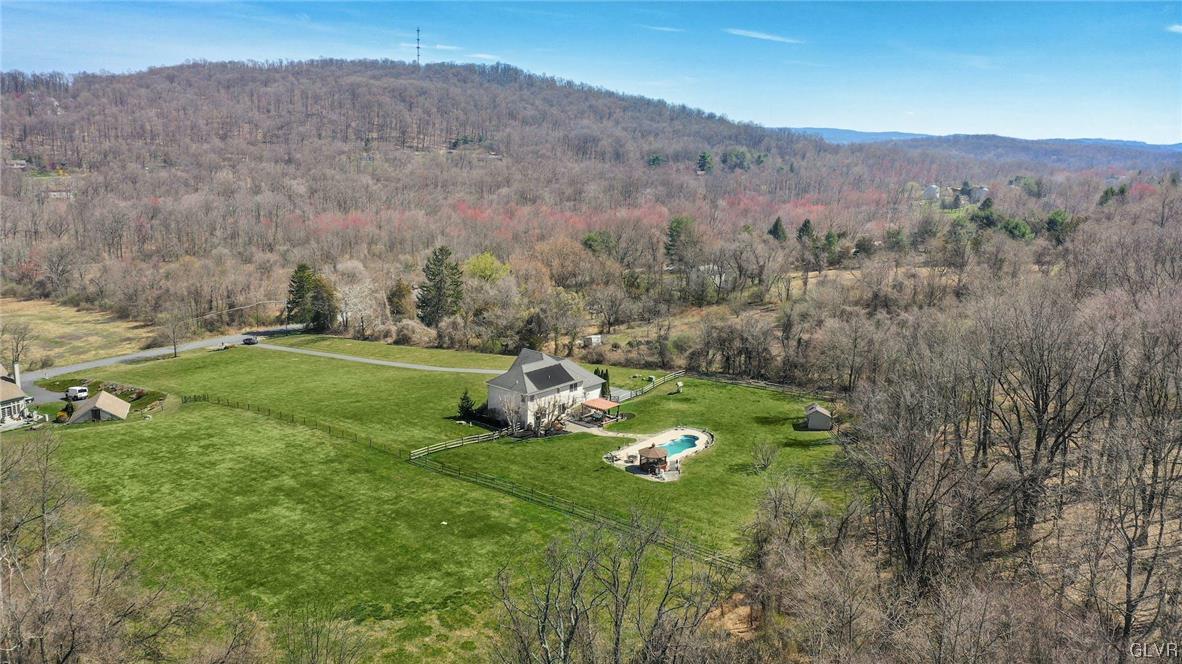 2768 Valley View Road Hellertown, PA 18055 - Photo 25 of 27