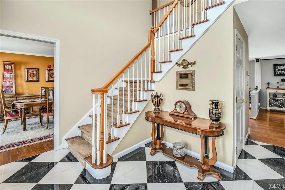 2768 Valley View Road Hellertown, PA 18055 - Photo 6 of 27