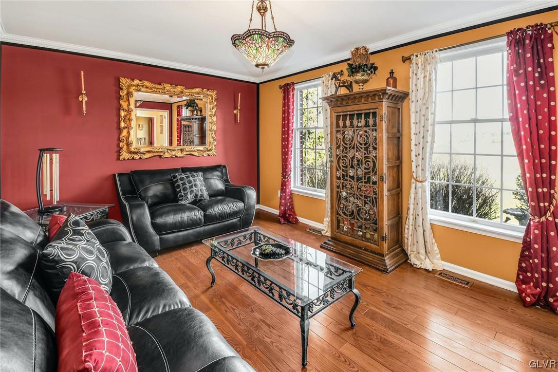 2768 Valley View Road Hellertown, PA 18055 - Photo 7 of 27