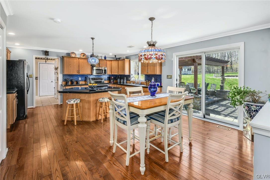 2768 Valley View Road Hellertown, PA 18055 - Photo 9 of 27