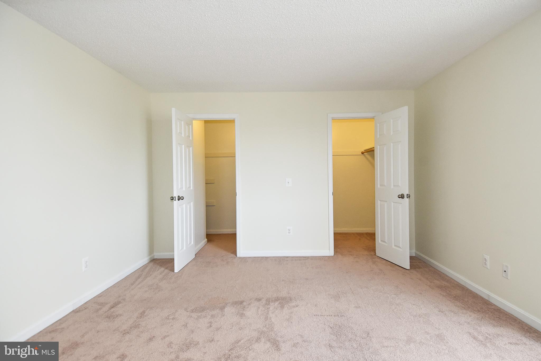 6101 Edsall Road, Unit 1706 Alexandria, VA 22304 - Photo 15 of 40 a view of an empty room
