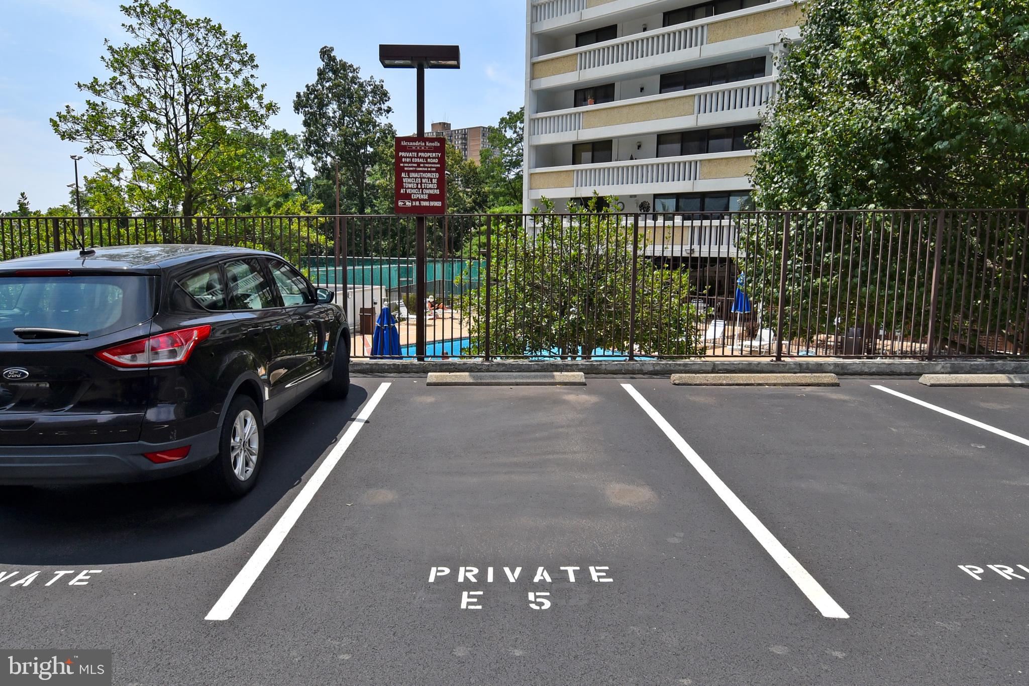 6101 Edsall Road, Unit 1706 Alexandria, VA 22304 - Photo 32 of 40 a view of a street with cars