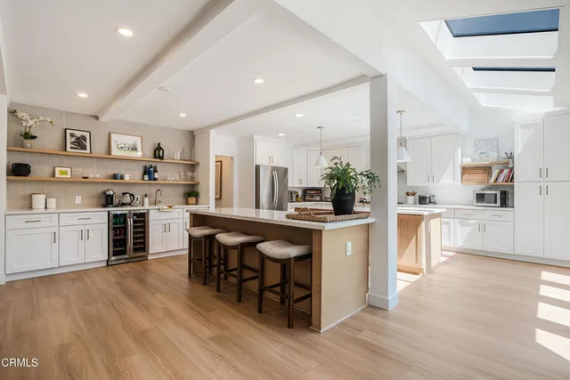 $2,450,000 | 11100 Hortense Street, Toluca Lake, CA 91602