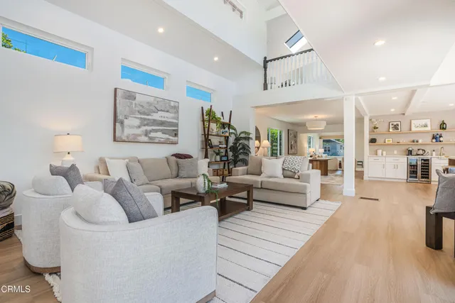 $2,450,000 | 11100 Hortense Street, Toluca Lake, CA 91602