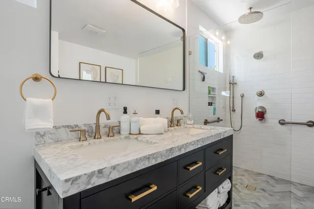 $2,450,000 | 11100 Hortense Street, Toluca Lake, CA 91602