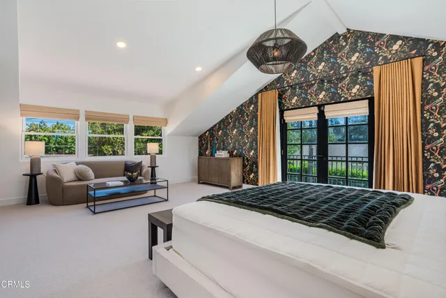 $2,450,000 | 11100 Hortense Street, Toluca Lake, CA 91602