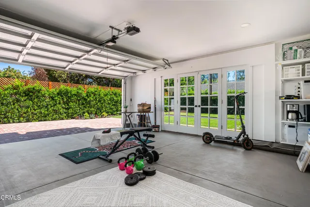 $2,450,000 | 11100 Hortense Street, Toluca Lake, CA 91602
