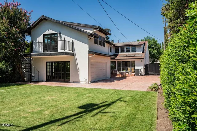 $2,450,000 | 11100 Hortense Street, Toluca Lake, CA 91602