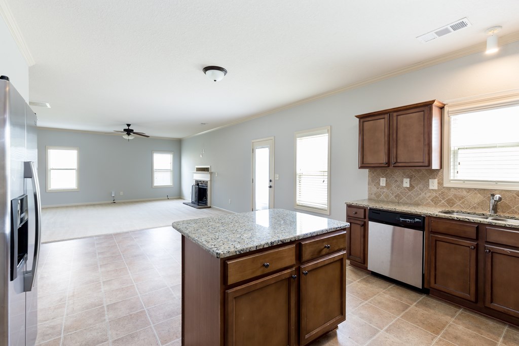307 Owens Road Fort Mitchell, AL 36856 - Photo 10 of 34