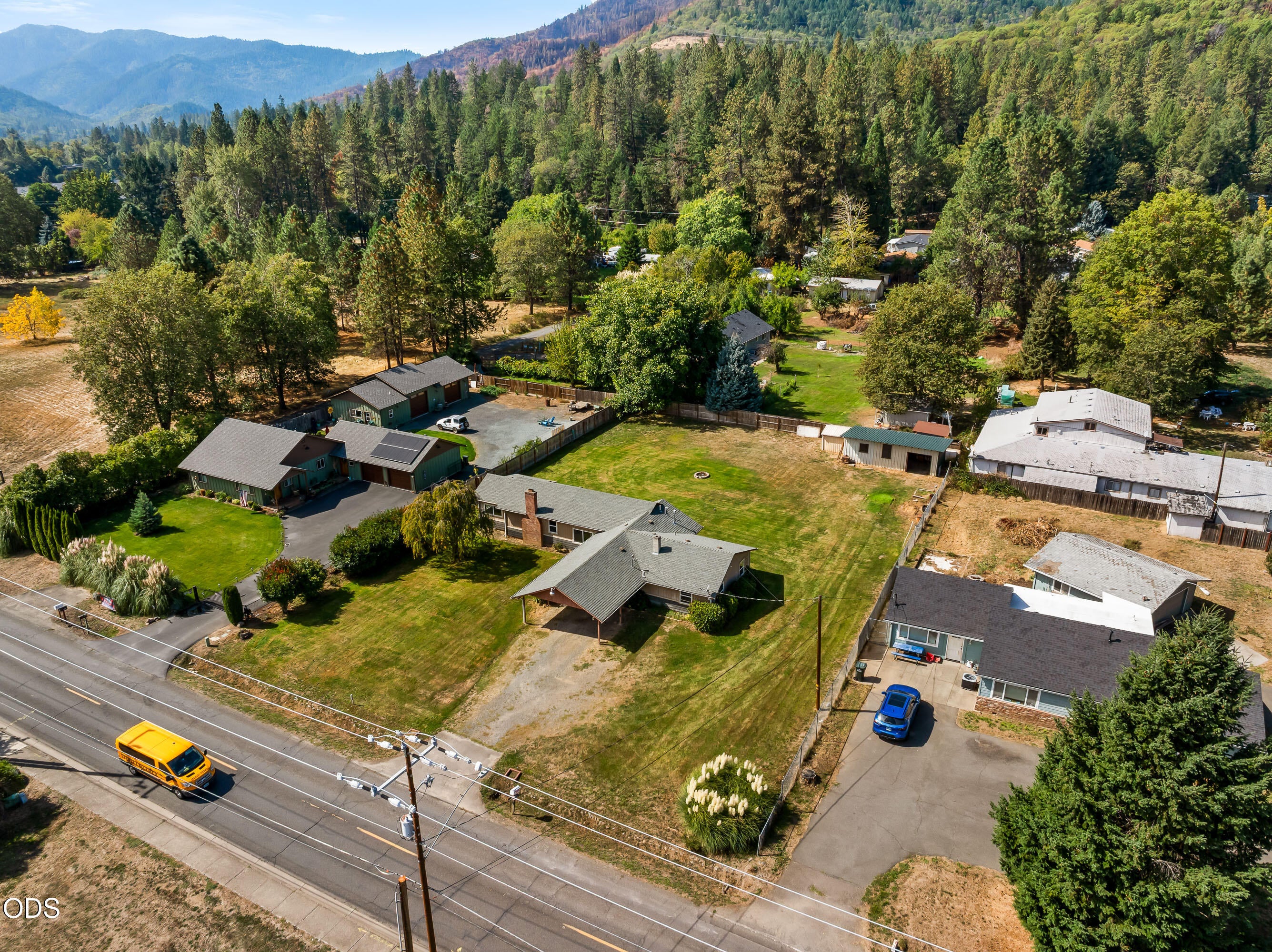175 West Evans Creek Road Rogue River, OR 97537 - Photo 29 of 35 Gallery Image 29