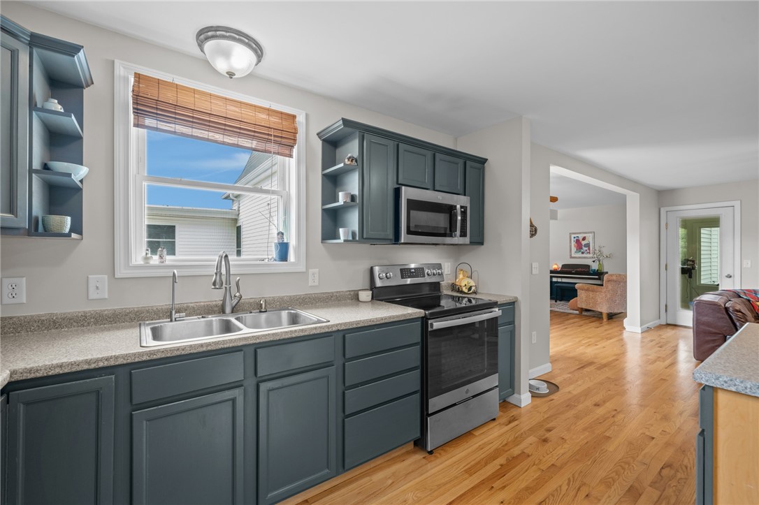 145 High Street, Unit C Westerly, RI 02891 - Photo 10 of 37
