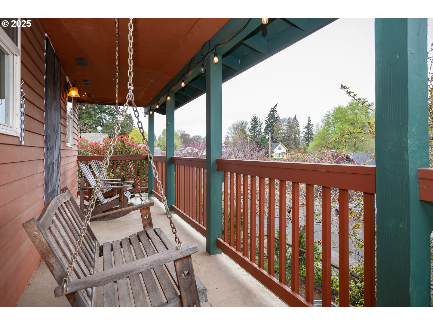 817 Devon Court Hood River, OR 97031 - Photo 36 of 42