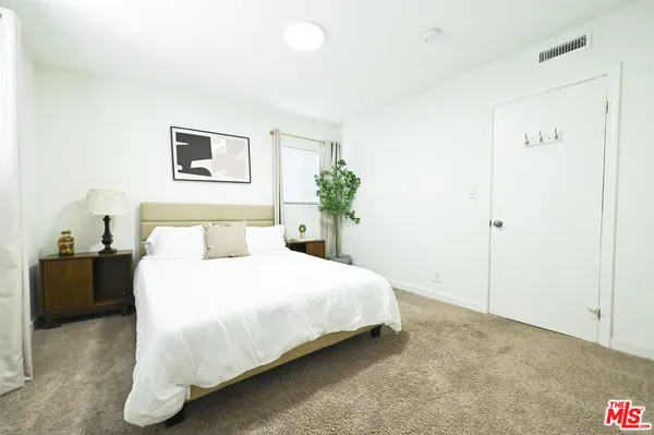 $4,500 | 11839 205th Street, Lakewood, CA 90715