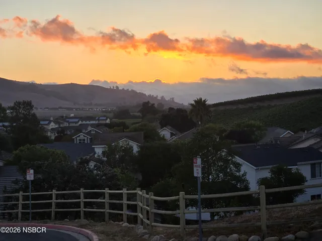 $825,000 | 24 Gonzales Lane, Los Alamos, CA 93440