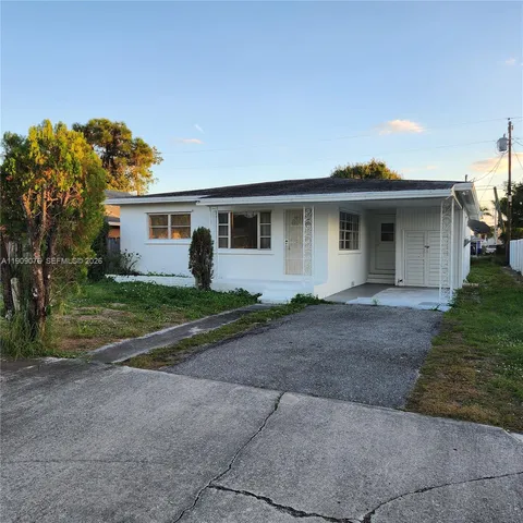 $242,250 | 1547 West 10th Street, Riviera Beach, FL 33404