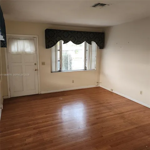 $242,250 | 1547 West 10th Street, Riviera Beach, FL 33404