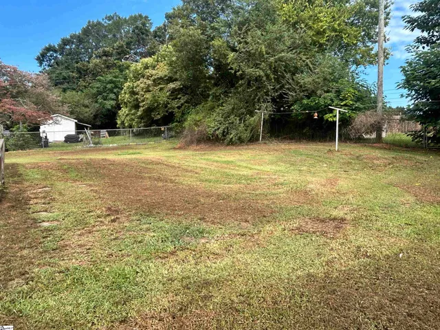 $1,200 | 13 Allen Street, Pelzer, SC 29669