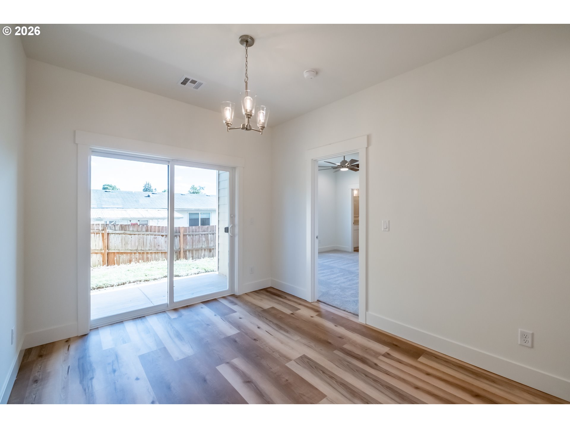 730 East Elmore Street Lebanon, OR 97355 - Photo 11 of 40