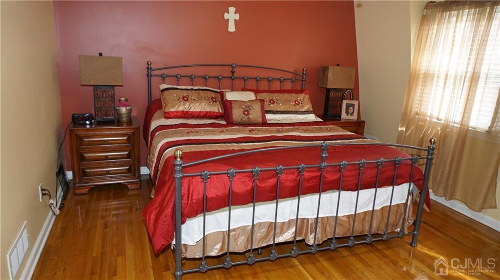 311 Rector Street Perth Amboy, NJ 08861 - Photo 6 of 24 Gallery Image 6
