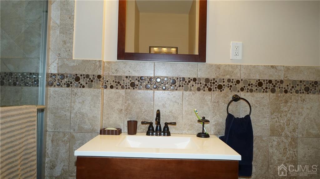 311 Rector Street Perth Amboy, NJ 08861 - Photo 10 of 24 Gallery Image 10