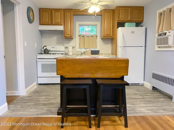 $1,850 | 515 Monmouth Avenue, Unit REAR, Bradley Beach, NJ 07720