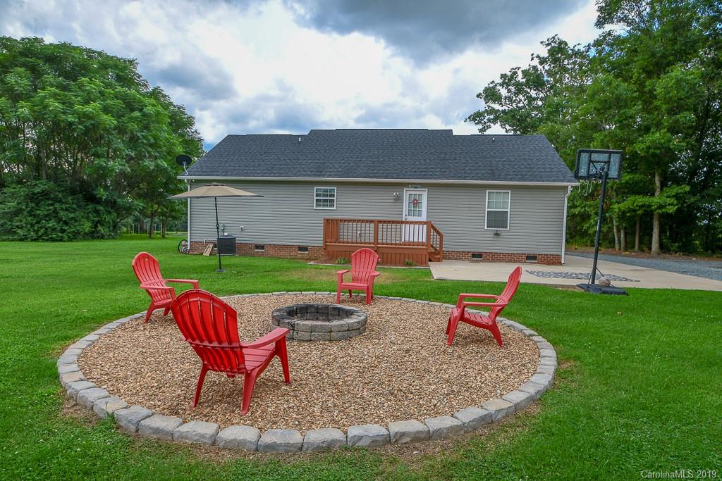 917 Deese Road Monroe, NC 28110 - Photo 5 of 25