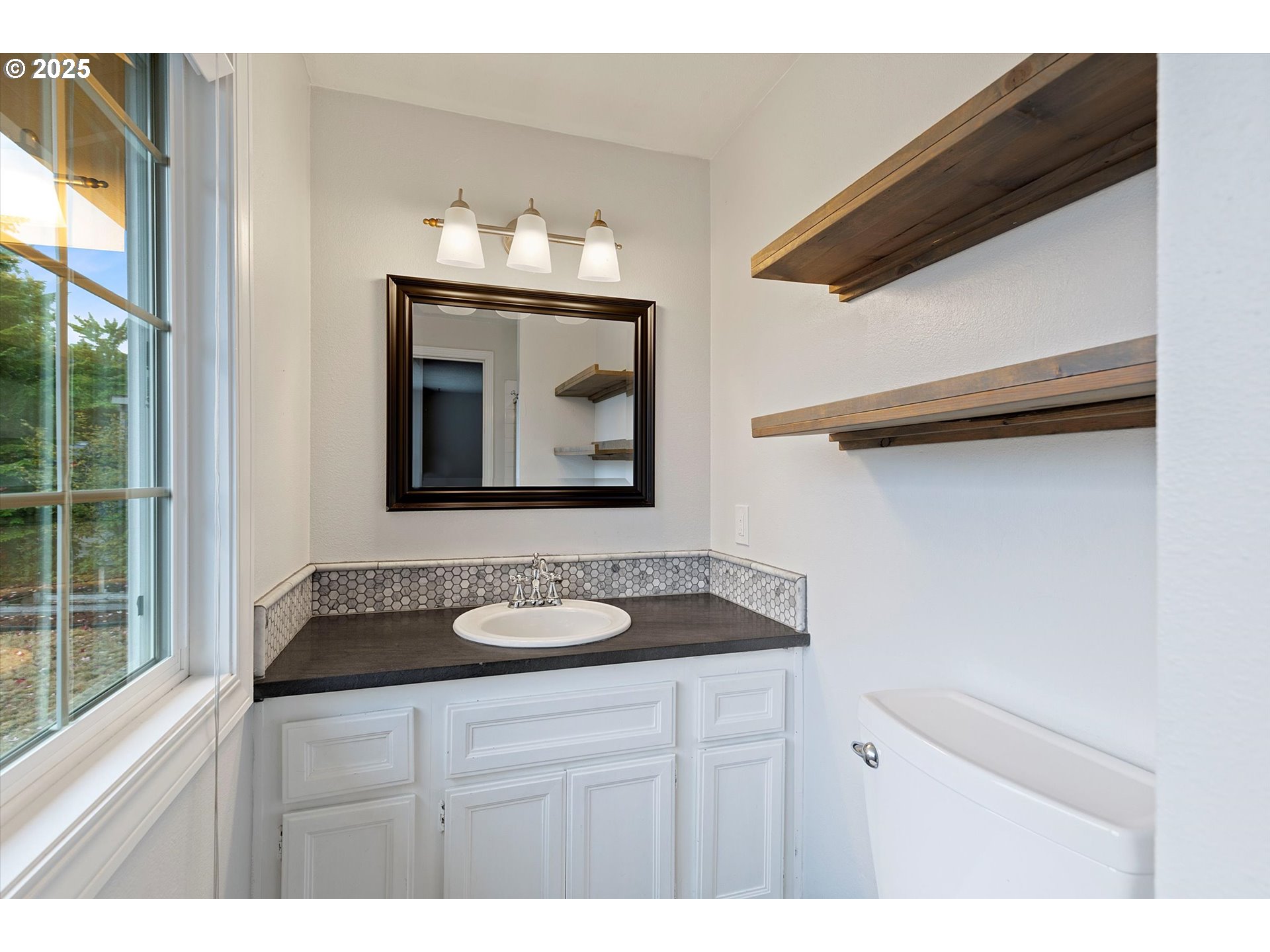 16675 Southwest Rigert Terrace Beaverton, OR 97007 - Photo 25 of 38 Gallery Image 25