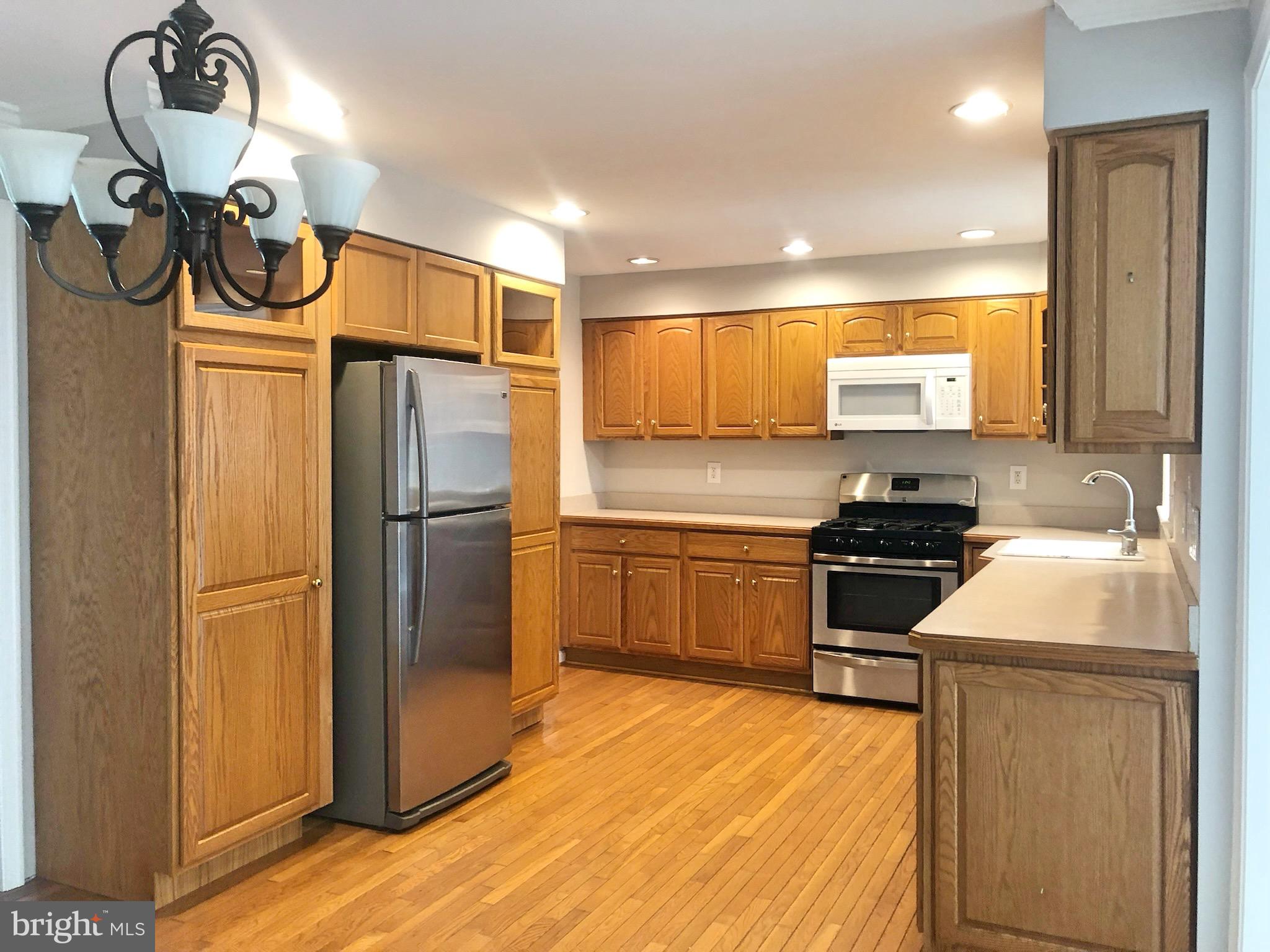 1225 Earnestine Street McLean, VA 22101 - Photo 5 of 16 Kitchen